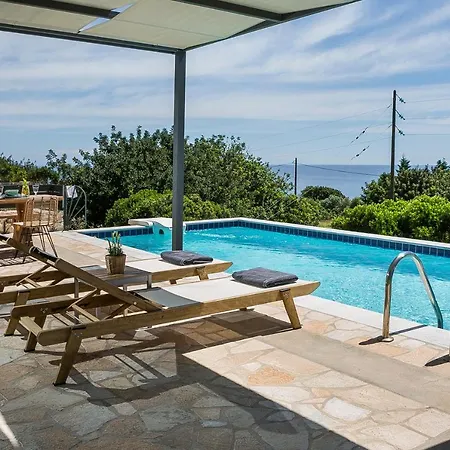 Sea Front Vila